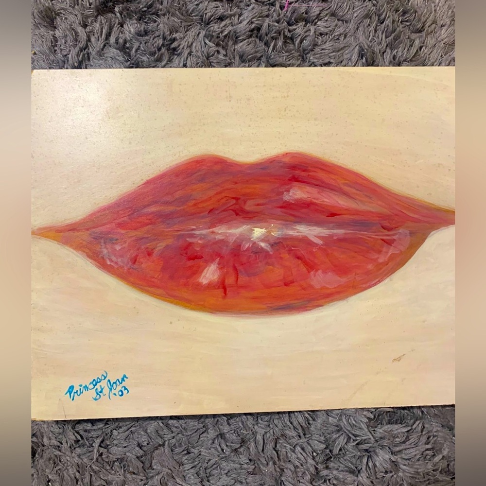 Handmade lips painting on wood - Picture 2 of 3